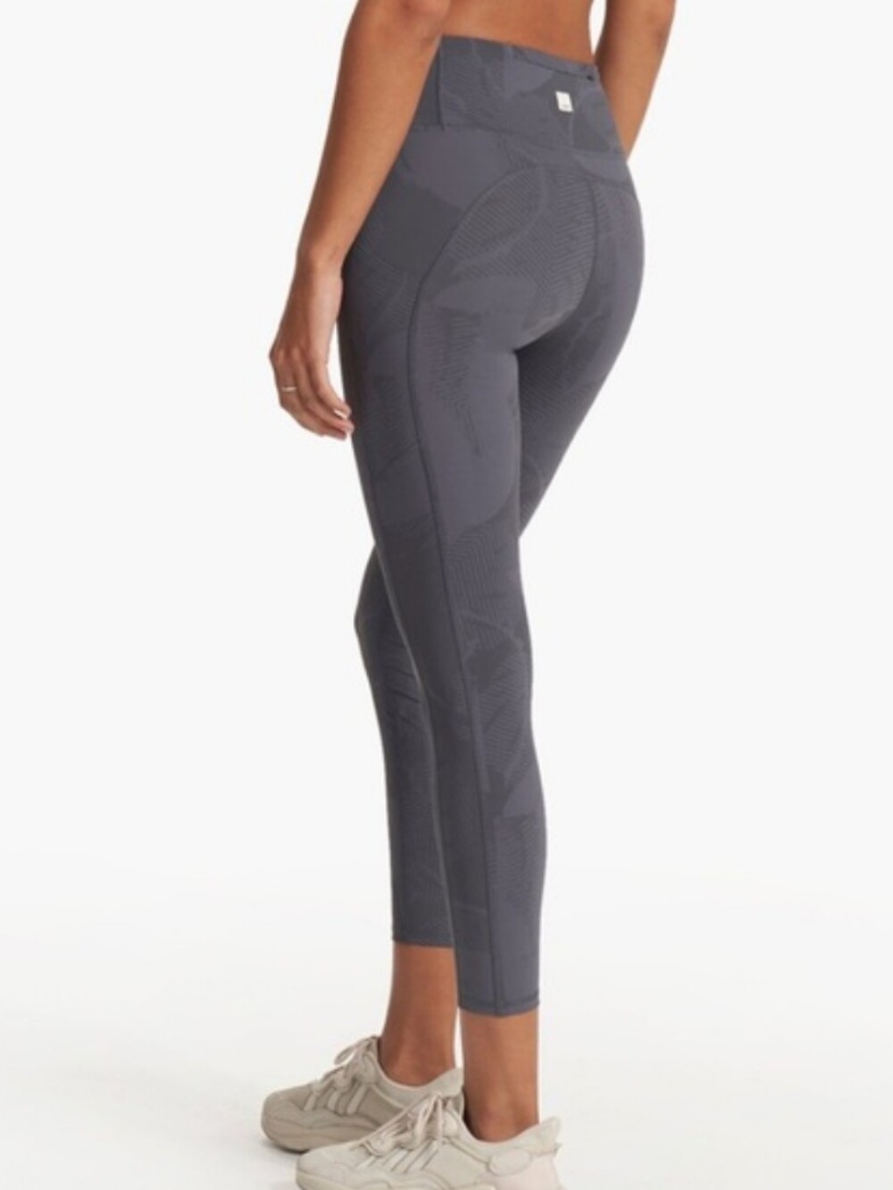 Vuori Stride Legging Charcoal Mache EUC
